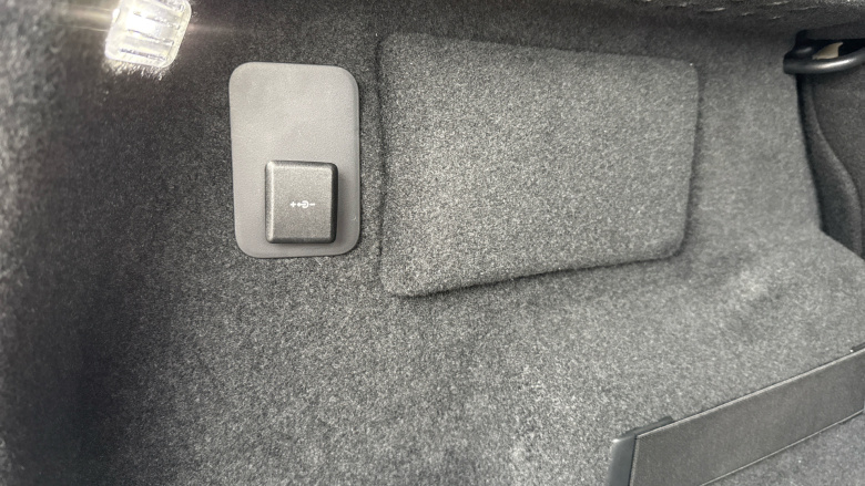 Land Rover Range Rover Evoque 1.5 P270e Autobiography 5dr Auto [Revised] Hatchback